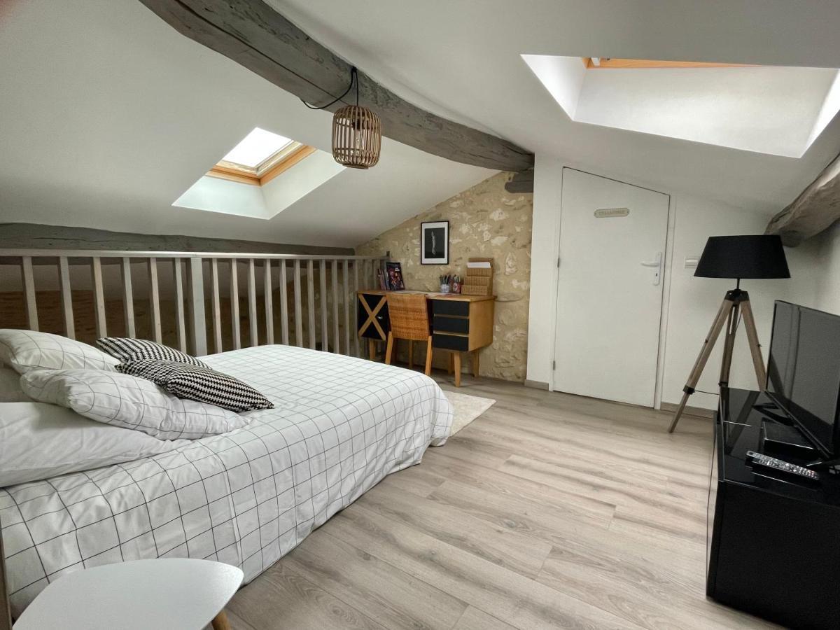 Les Régniers - 1 gîte x4 à 6 et 1 gîte x8 - à réserver ensemble ou séparément Eynesse Extérieur photo